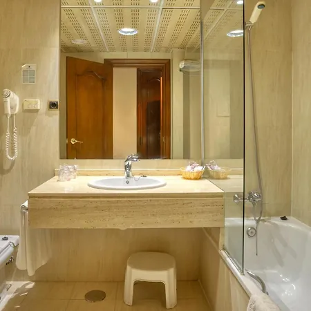 De Hotell Almazán