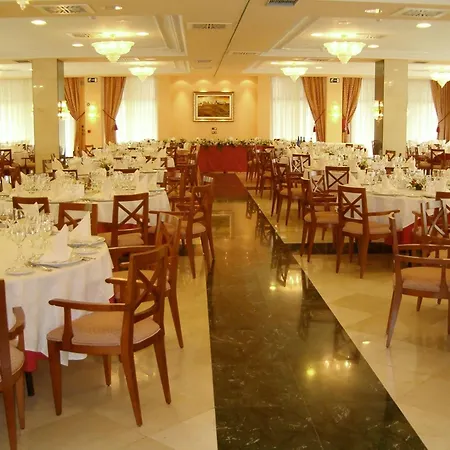 De Hotell Almazán