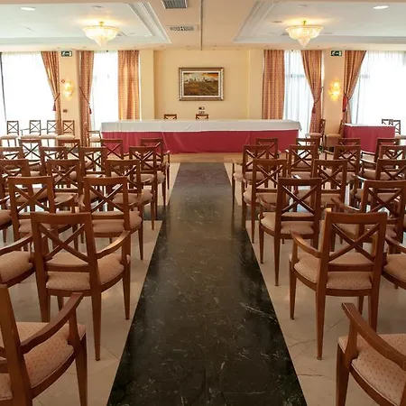 Alda Villa De Almazan Hotel