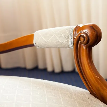 Hotel De 4*